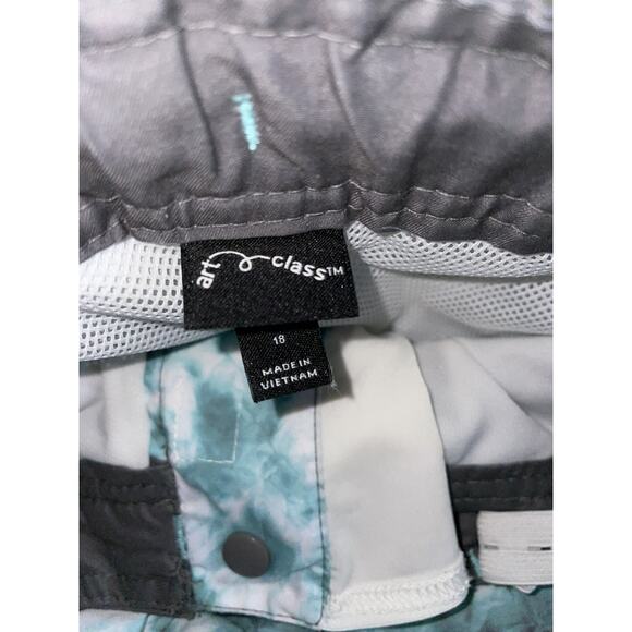 Art Class boys sz. 18 green tie dye design swim trunks ( longer) Grt. pair - Picture 5 of 8